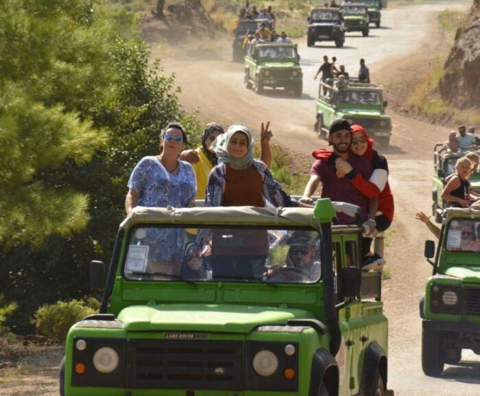 Side: Jeep Safari & Boat Trip Combo Tour - FAQs