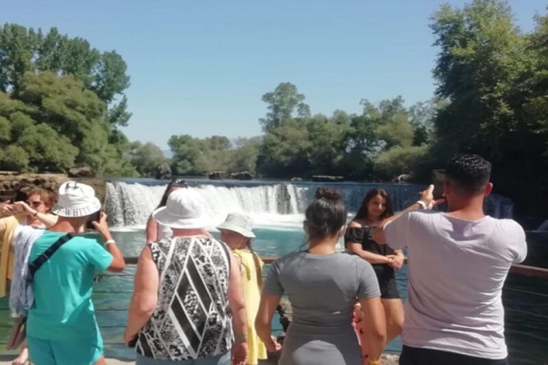 Side: Mix Tour Cabrio Bus, Boat Tour, with Lunch - FAQ