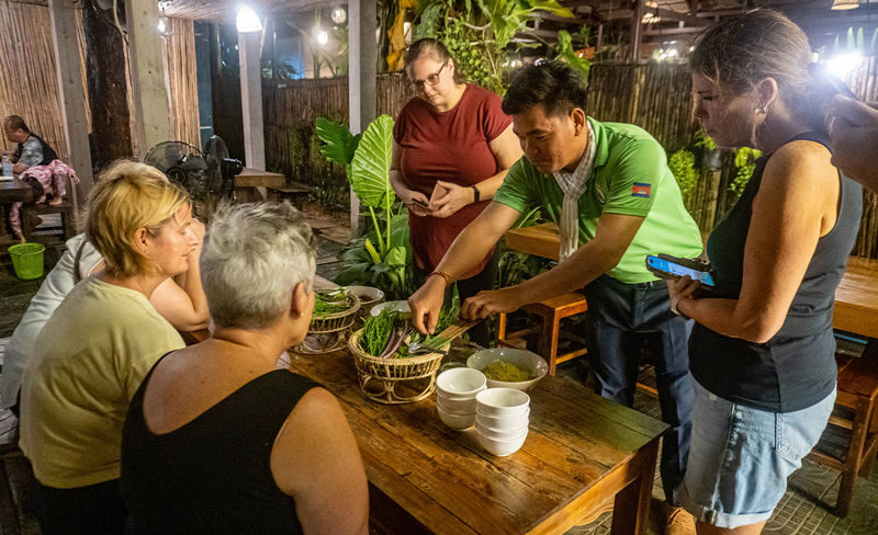 Siem Reap 4.5-Hour Evening Street Food Discovery - Who should book this food ride?