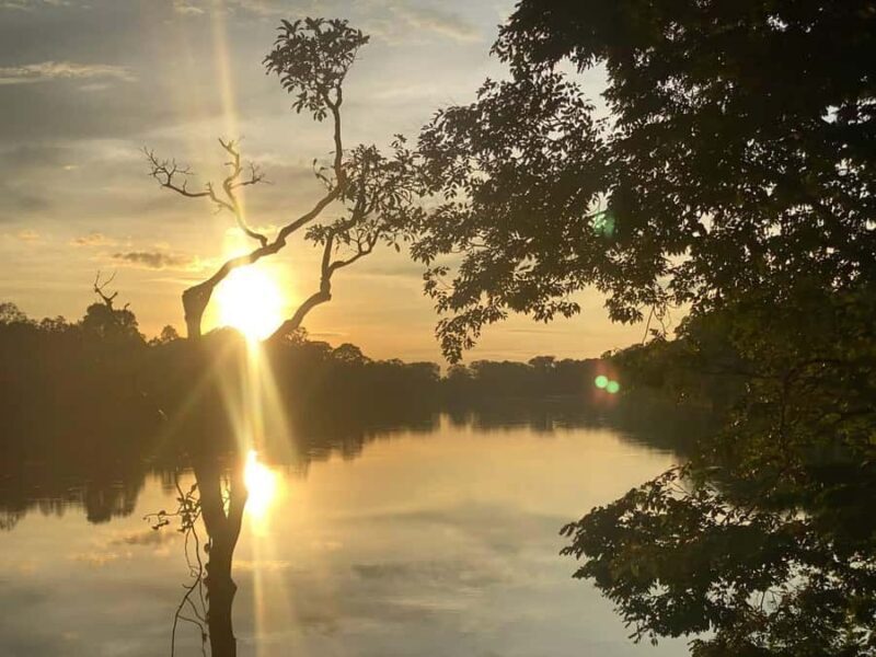 Siem Reap: A Perfect combination tour - The Sunset City Tour on a Double-Decker Bus