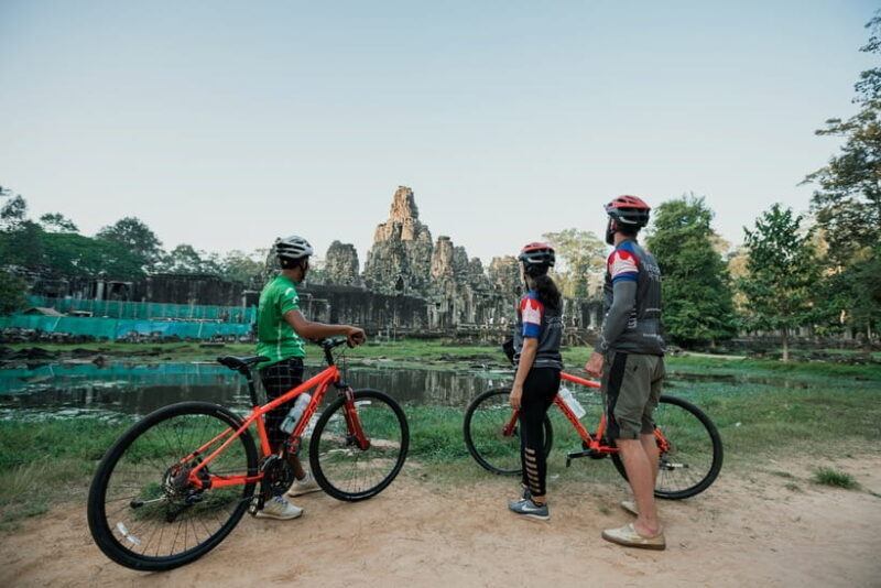 Siem Reap: Angkor Sunrise Bike Tour with Breakfast and Lunch - Who Will Love This Tour?
