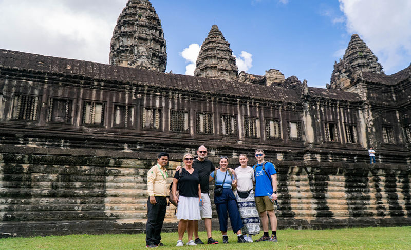 Siem Reap Angkor Wat Half-Day Guided Tour - A sensible choice for families and first visits