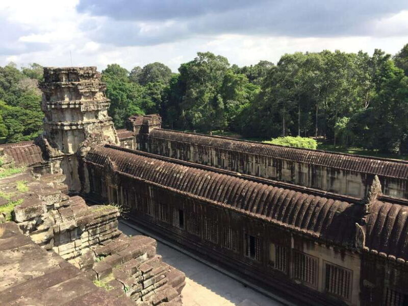 Siem Reap: Angkor Wat Half-Day Trip with Local Guide - FAQs