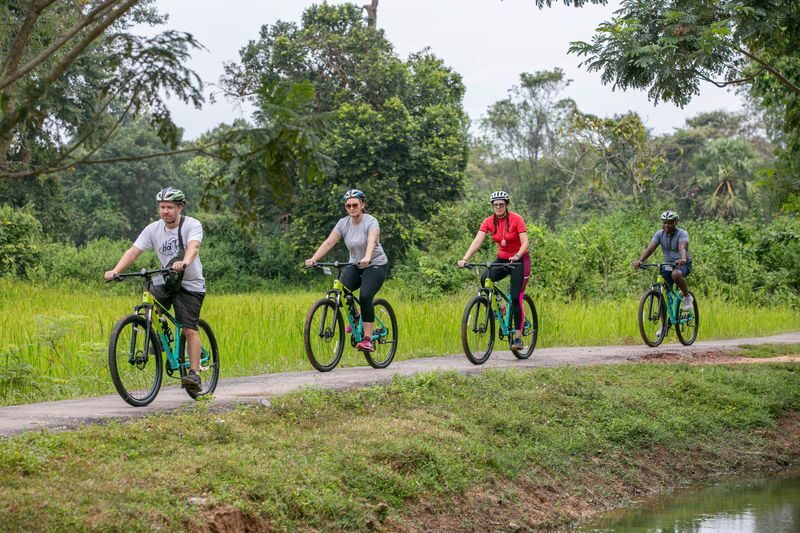 Siem Reap Angkor Wat Morning Cycling Tour - Sunrise is the opening act, not the whole show