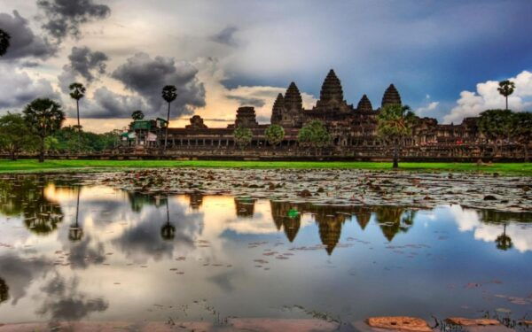 Siem Reap: Angkor Wat: Small-Group Sunrise Tour - Common Questions