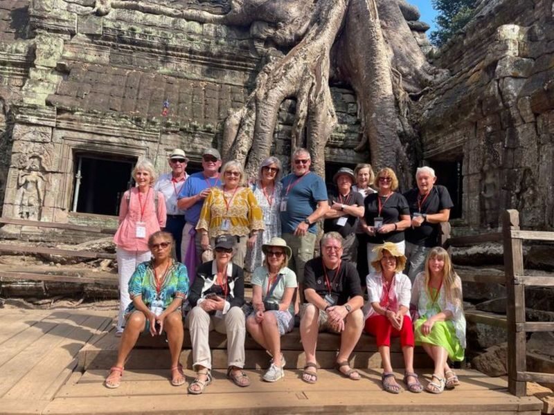 Siem Reap Angkor Wat Sunrise & Temples Small Group Tour - Guides can make a long day feel personal