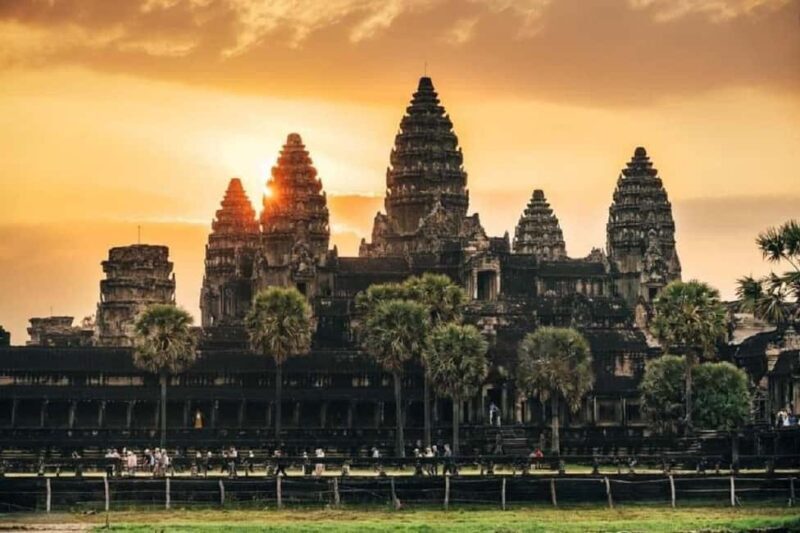 Siem Reap: Angkor Wat Sunrise Tour with Spanish Guide - The Sum Up