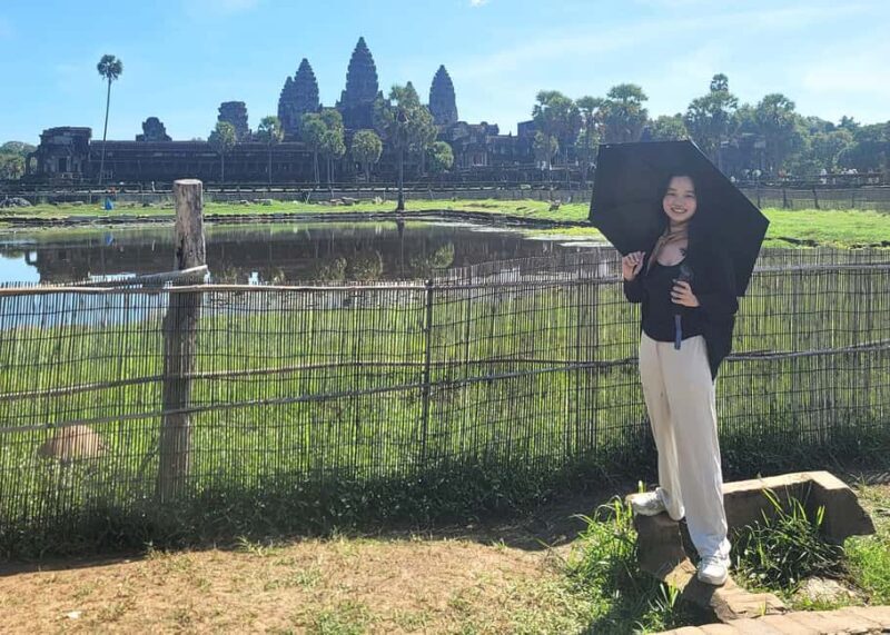 Siem Reap: Angkor Wat Tour with Private English Guide 2 Days - What Makes the Guides Stand Out?