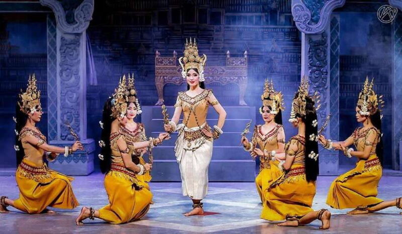 Siem Reap: Apsara Dance Show and Dinner with Hotel Pickup - An Introduction to the Experience
