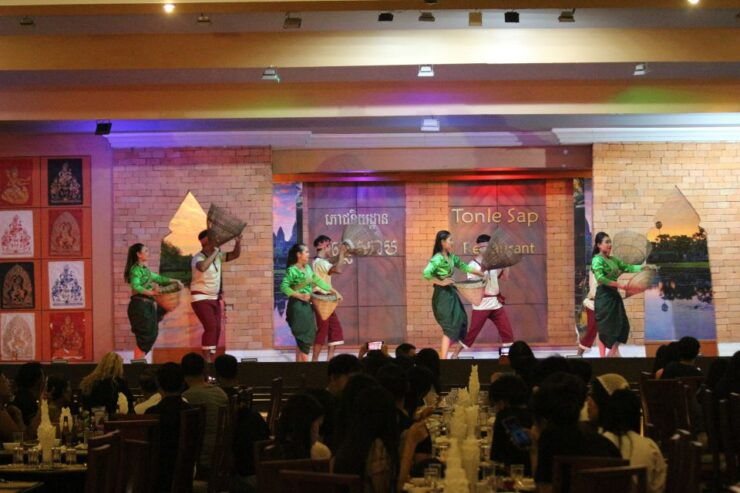 Siem Reap: Apsara Dance Show & Dinner With Tuk-Tuk Transfers - Activity Details