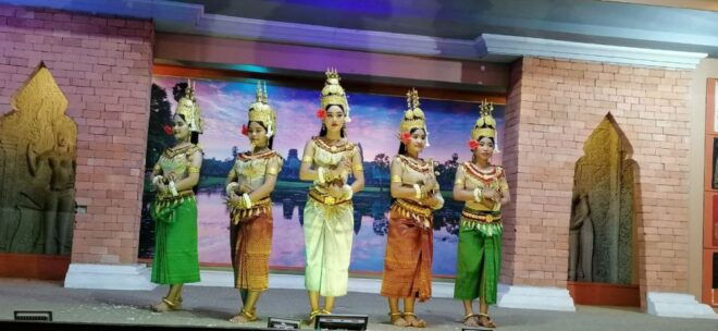 Siem Reap: Apsara Dance Show & Dinner With Tuk-Tuk Transfers - Additional Options