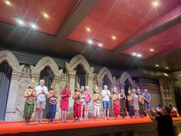 Siem Reap: Apsara Dance Show & Dinner With Tuk-Tuk Transfers - The Sum Up