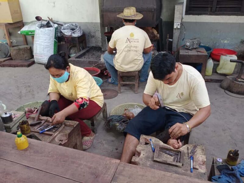 Siem Reap: Banteay Samre, Beng Mealea, & Bakong Tour - Discovering the Temples of Banteay Samre, Beng Mealea, & Bakong