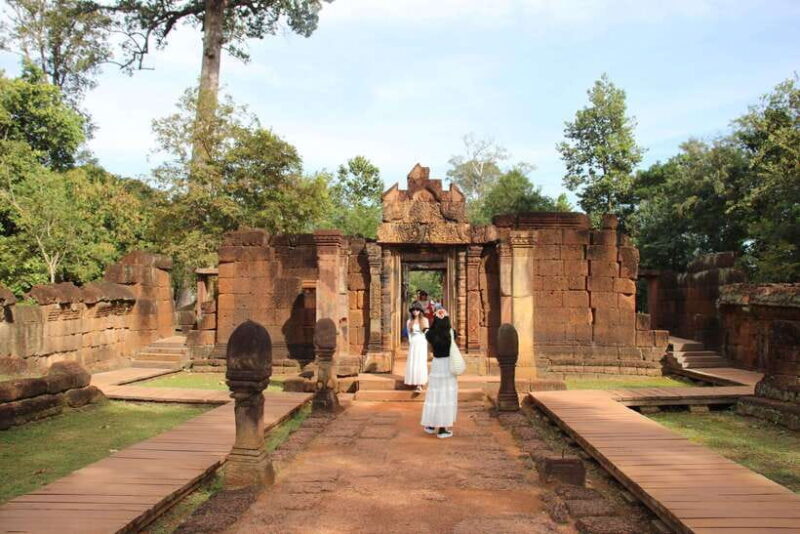 Siem Reap: Banteay Srei and Kbal Spean Day Trip - Frequently Asked Questions