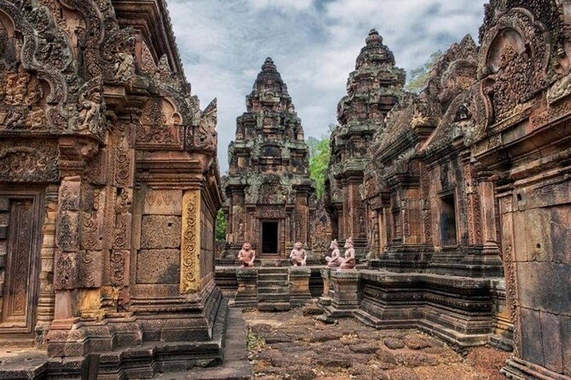 Siem Reap Banteay Srei & Kbal Spean Half-Day Experience with Temple - A three-stop route beyond central Siem Reap