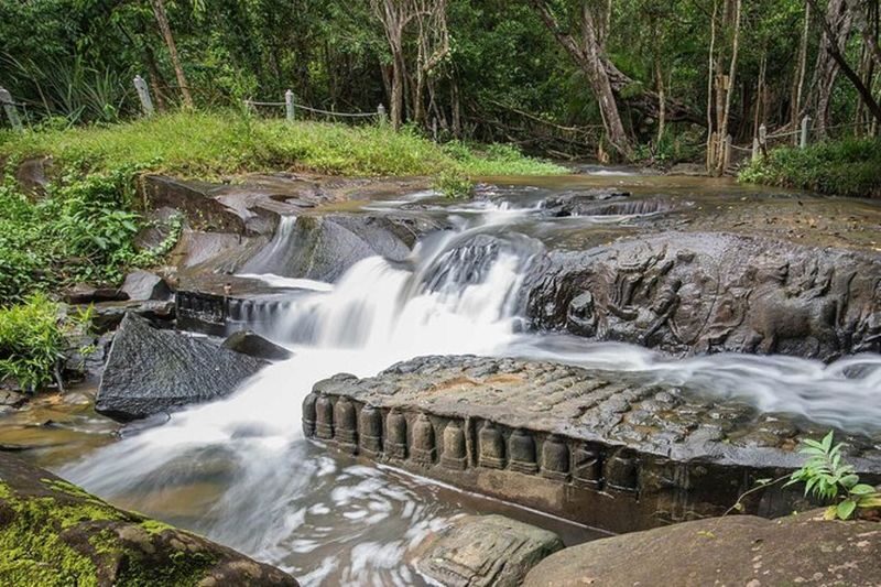 Siem Reap Banteay Srei & Kbal Spean Half-Day Experience with Temple - The Landmine Museum adds a different kind of stop