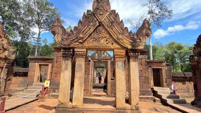 Siem Reap: Beng Mealea and Banteay Srei Temple Tour - Practical Details and Tips