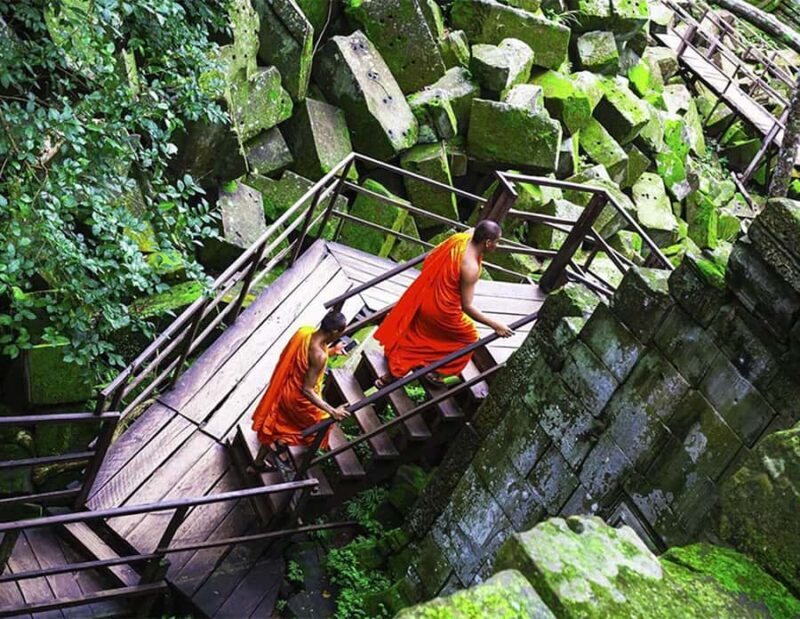 Siem Reap: Beng Mealea Temple and Kampong Phluk Village - Why This Tour Works