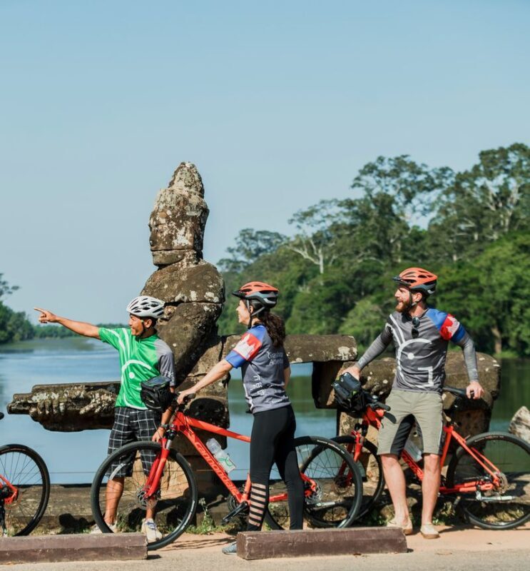 Siem Reap: Bike the Angkor Temples - Full-Day 30km Tour with Lunch - Why a bicycle changes the Angkor day