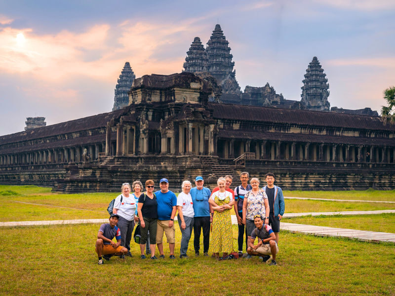 Siem Reap: Bike the Angkor Temples - Full-Day 30km Tour with Lunch - Ta Prohm and the appeal of the wooded trails