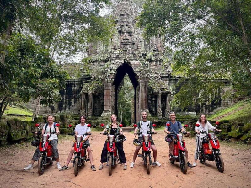 Siem Reap: E-Bike Guided Tour of Angkor Wat with Local Lunch - The Itinerary: A Deep Dive into a Day of Khmer Wonder