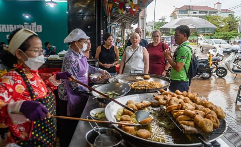 Siem Reap: Evening Foodie Vespa Tour - An In-Depth Look at the Vespa Food Tour Experience