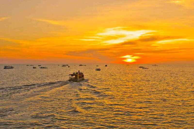 Siem Reap: Floating Village and Sunset Private Boat Tour - Authenticity and Genuine Encounters