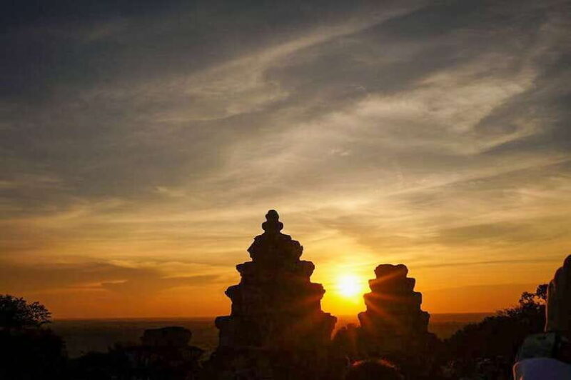 Siem Reap: Grand circle tour Sun set on bakeang hill & Guide - Good To Know