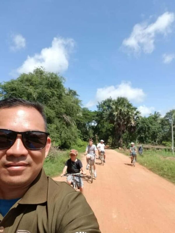 Siem Reap: Jeep, Cycling, and Floating Village Adventure - Siem Reap: Jeep, Cycling, and Floating Village Adventure