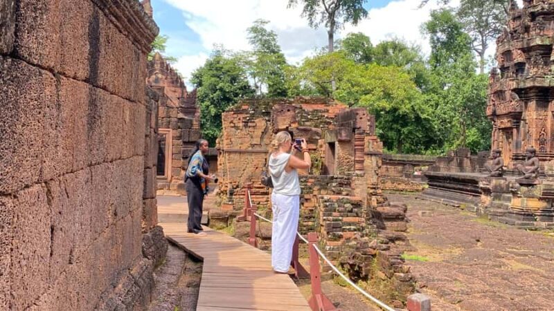 Siem Reap: Kampong Phluk Floating Village & Banteay Srei - Deep Dive: What This Tour Offers in Detail