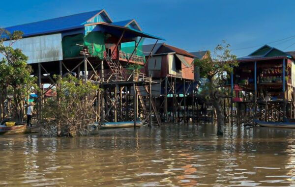 Siem Reap: Kampong Phluk Floating Village Tour With Transfer - Tips and Recommendations