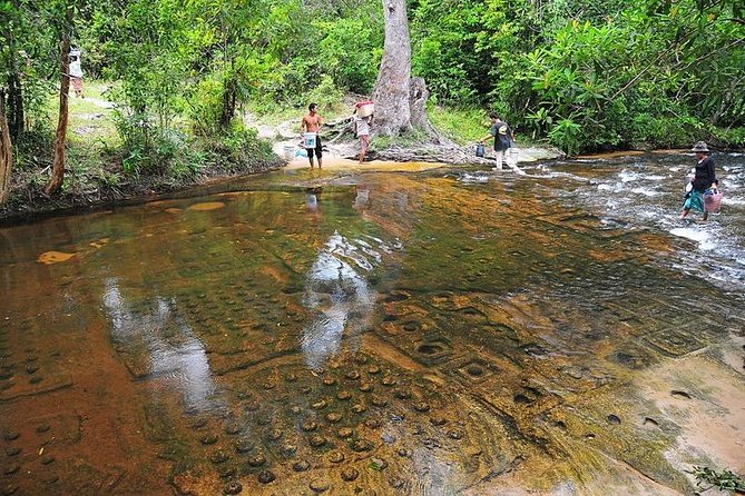Siem Reap: Kulen Waterfall & 1000 Linga River Small-Group Tours - What to Expect on the Tour