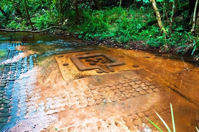 Siem Reap: Kulen Waterfall and 1000 Lingas River Private Tour - Tour Overview and Itinerary