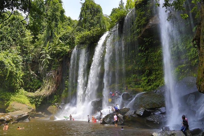 Siem Reap: Kulen Waterfall and 1000 Lingas River Private Tour - Common Questions