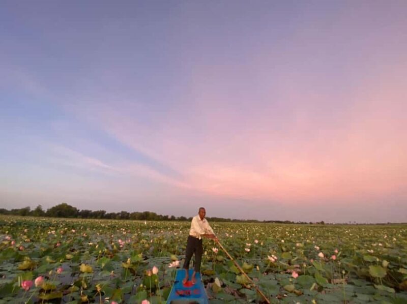 Siem Reap: Lotus Silk Farm - Tour, Lake & Artisan immersion - Authentic Lotus Tea & Cambodian Snacks