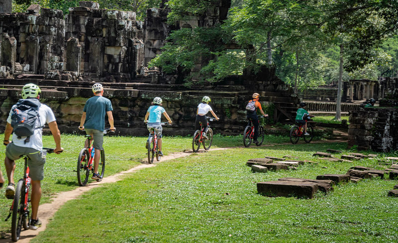 Siem Reap One-Day Hidden Temples Cycling Tour - Guides, pace and practical care