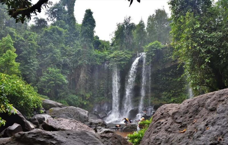 Siem Reap: Phnom Kulen Waterfall in English/Japanese Guide - Discovering the Sacred Mountain of Cambodia