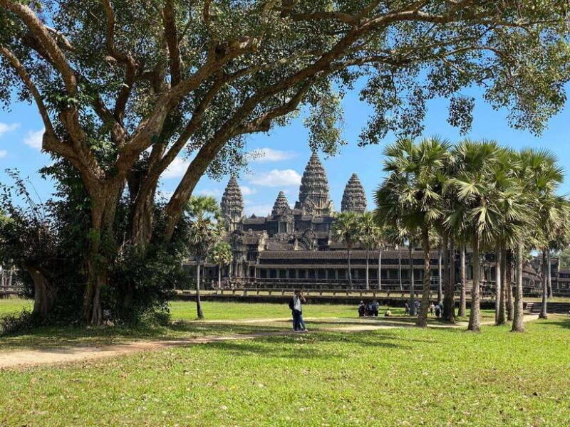 Siem Reap: Private Angkor Wat & Bakheng Mountain Sunset Tour - FAQ