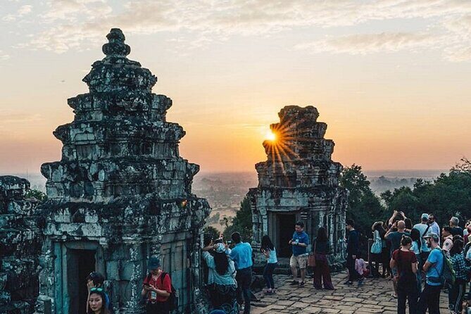 Siem Reap Private Full Day Angkor Wat Tour with Sunset or Sunrise - Good To Know