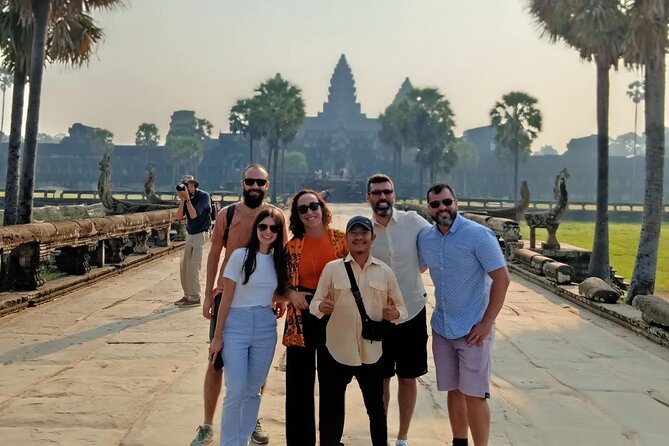Siem Reap: Small Group Guided Tour 1 Day at Angkor - Good To Know