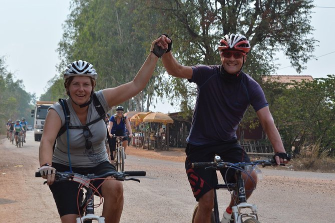 Siem Reap-Sunrise Angkor Wat by Bike - Special Offer