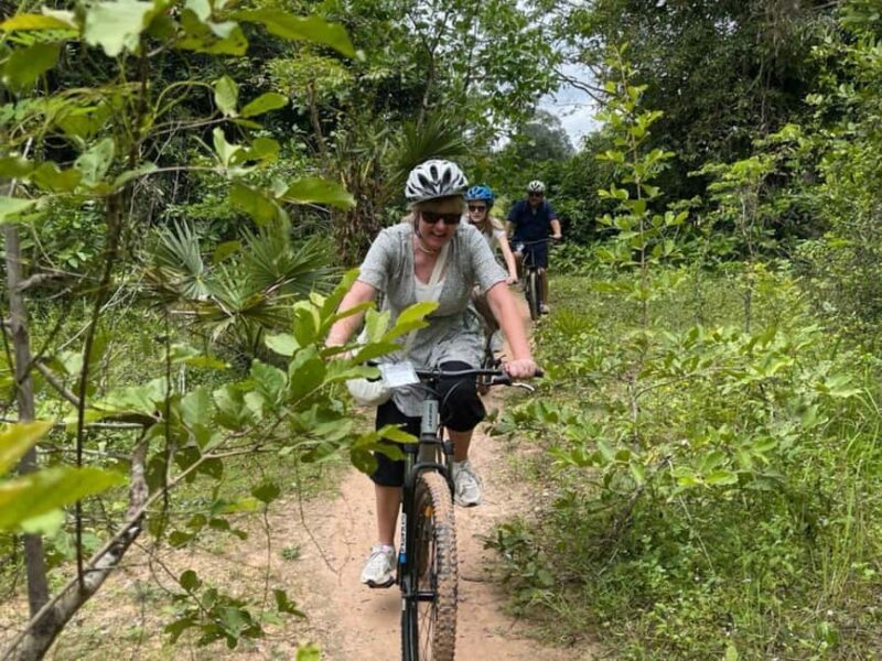 Siem Reap: Sunrise Bike Tour with Monk Blessing & Breakfast - Good To Know