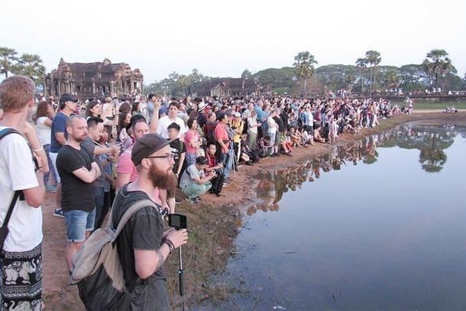 Siem Reap Sunrise Small-Group Tour of Angkor Wat - Starting with the Sunrise at Angkor Wat