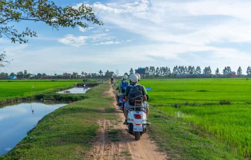 Siem Reap: Sunset Guided Vespa Tour & Local Villages - Practicalities and Considerations