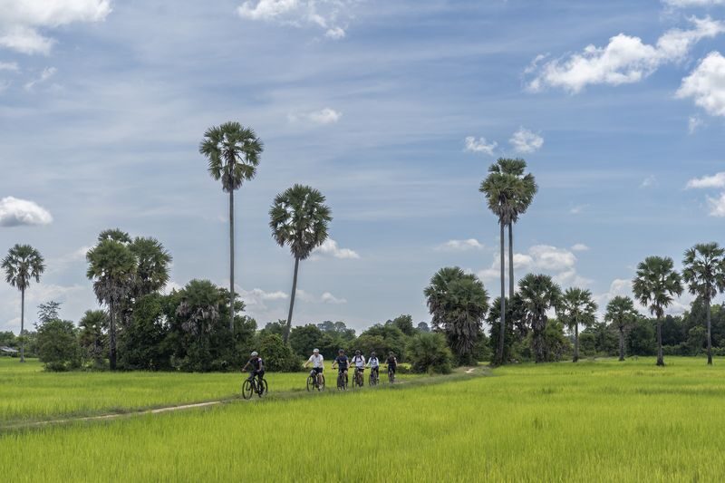 Siem Reap Ultimate Countryside E-Bike Tour - Leaving Siem Reap for the village lanes