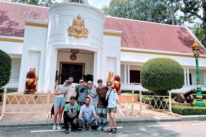 Siem Reap Walking Tour: Landmarks & Hidden Gems - Good To Know