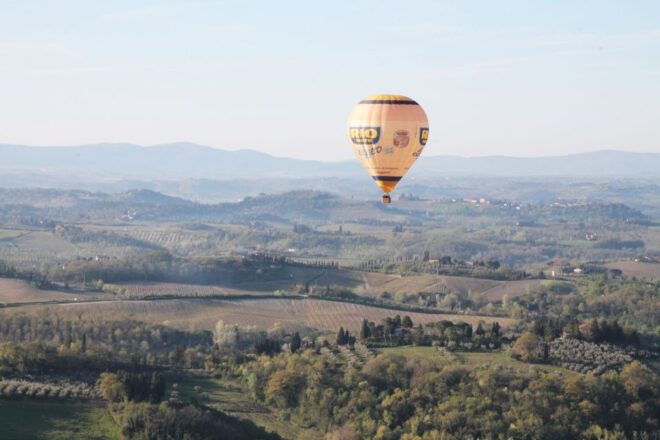 Siena: Balloon Flight Over Tuscany With a Glass of Wine - Meeting Point