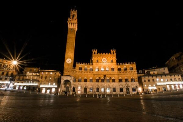 Siena Like a Local (With a Licensed Tour Guide) - Languages and Group Size
