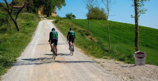 Siena: Pedaling E-Bikes to the Siena Countryside - Experience