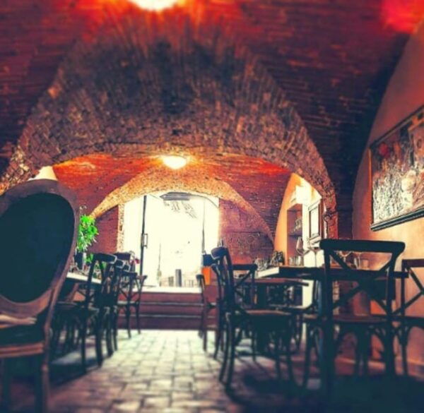 Siena - Private Dinner With Fine Wines in Etruscan Cave - Accessibility Considerations